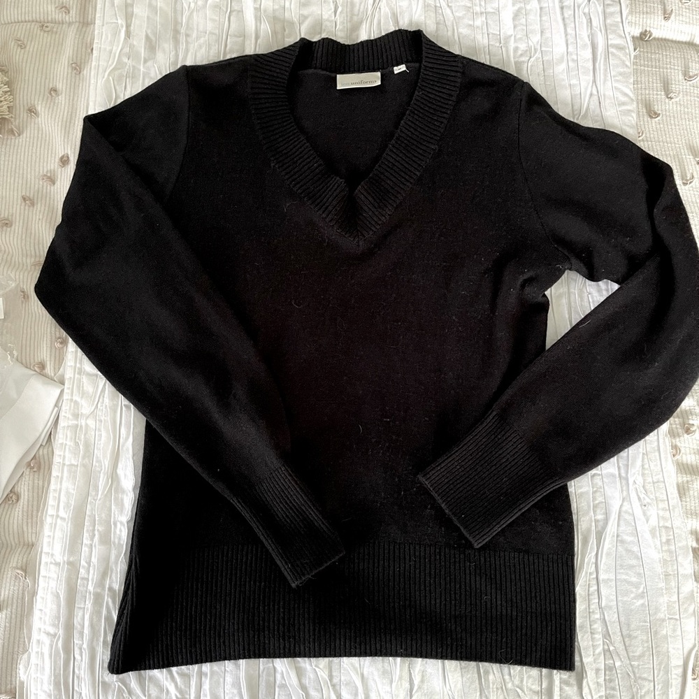 V-neck Sweater